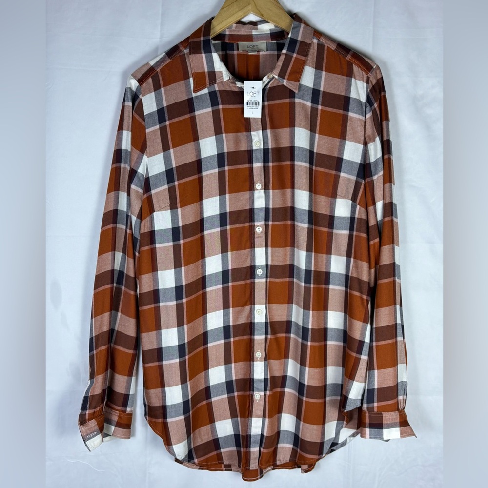 LOFT Women’s Rust and White Plaid Shirt